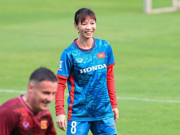 Tin BĐ tối 31/7: Thùy Trang xác nhận được Lank FC mời sang thi đấu
