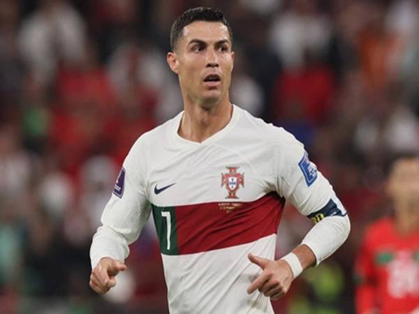 Tin bóng đá 19/3: Ronaldo bất ngờ bị loại khỏi tuyển Bồ Đào Nha