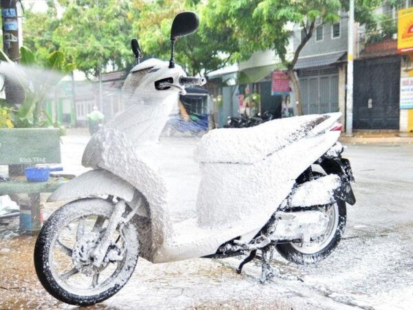 Nhìn thấy gái đẹp rửa xe có con số gì may mắn?