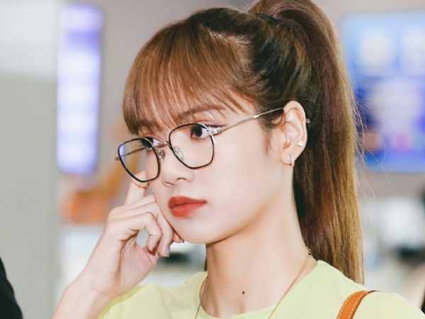 Chiêm bao thấy mình đang đeo kính mới