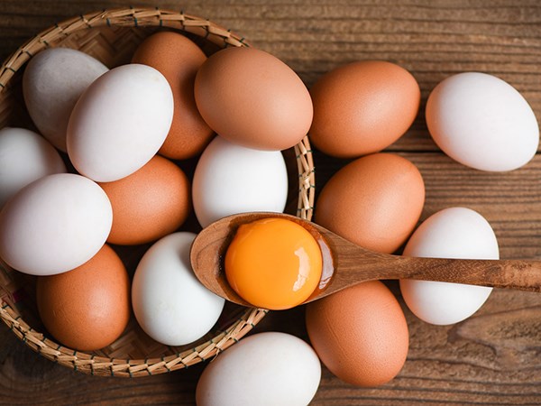 Nằm mơ thấy trứng là điều tích cực hay tiêu cực?