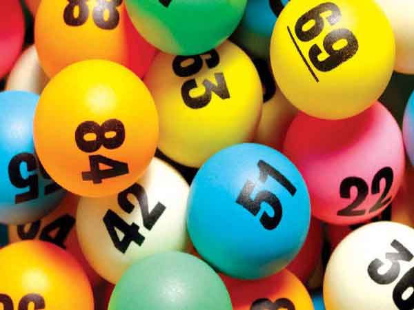 Trúng 14 tờ vé số độc đắc tại An Giang khiến cả quán ngỡ ngàng