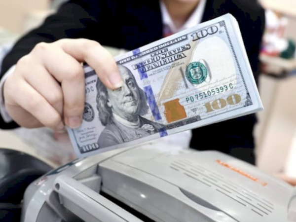 Mơ thấy tiền đô hé lộ đường tài chính tương lai ra sao?