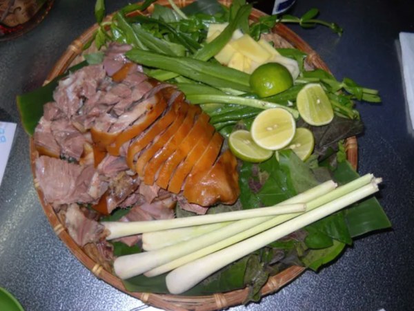 Mơ thấy ăn thịt chó là điềm gì, con gì số mấy phát tài?