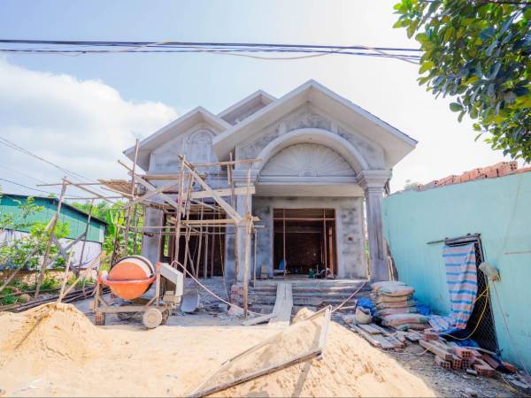 Tìm hiểu ý nghĩa giấc mơ thấy hàng xóm xây nhà là điềm lành hay dữ?