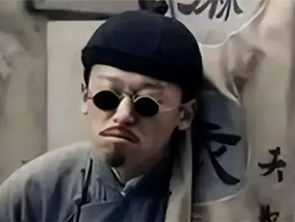 Nằm mơ thấy thầy bói là điềm gì, dự báo điềm tốt hay xấu?